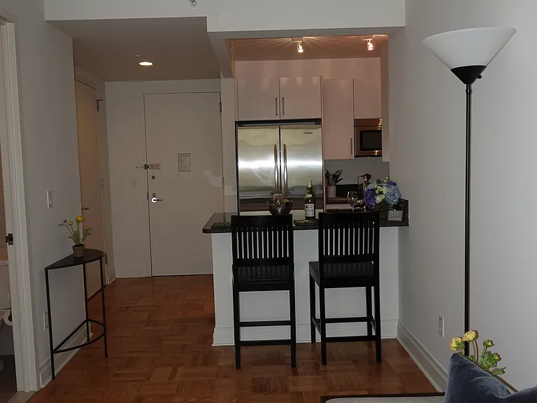 1510 Lexington Ave #4A — Photo 9