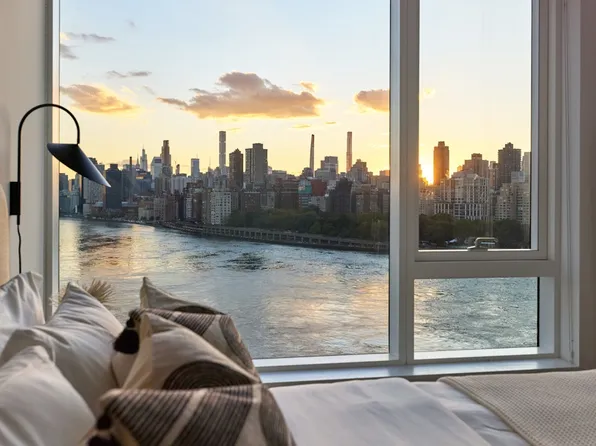 20 Halletts Point image 26 of 82