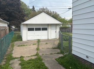 3366 Chestnut St, Toledo, OH 43608