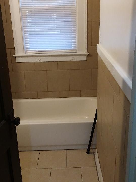 1st image of 1179 W Grand Blvd #2
