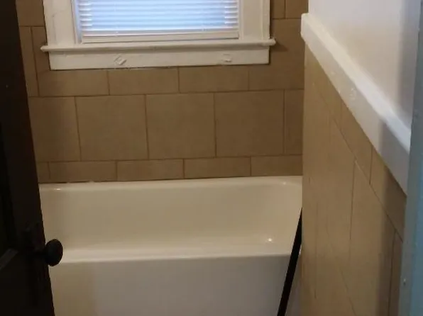 1179 W Grand Blvd #2, Detroit, MI 48211