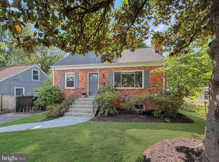 2826 W George Mason Rd, Falls Church, VA 22042