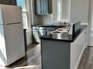 236 Green St #2R, Schenectady, NY 12305