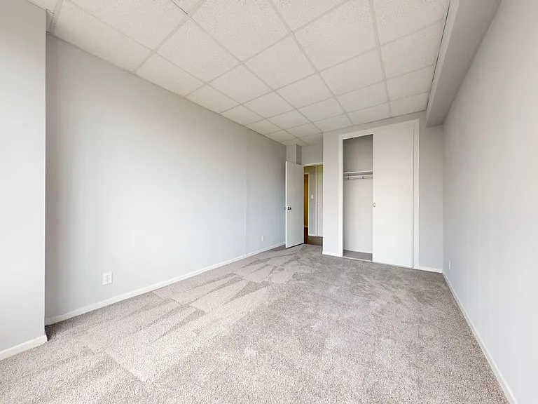 Lake Meadows Apartments — Photo 310