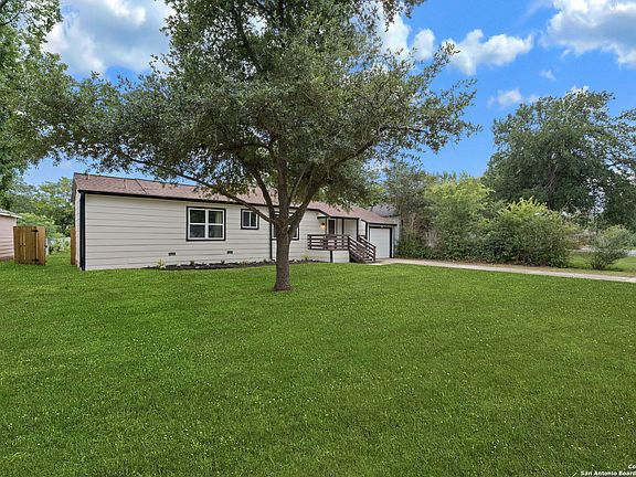 4th image of 122 Larchmont Dr