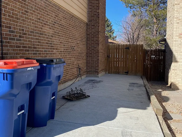 19387 E Eastman Pl — Photo 36