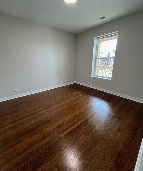 3726 N Racine Ave — Photo 10