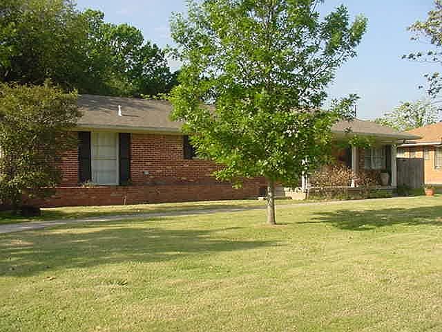 1st image of 6714 Royal Ln