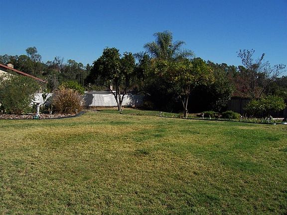 3rd image of 1646-48 Palomino Ln
