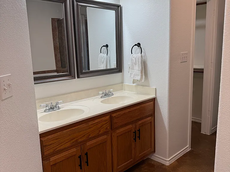 430 Summit Ridge Dr N — Photo 14
