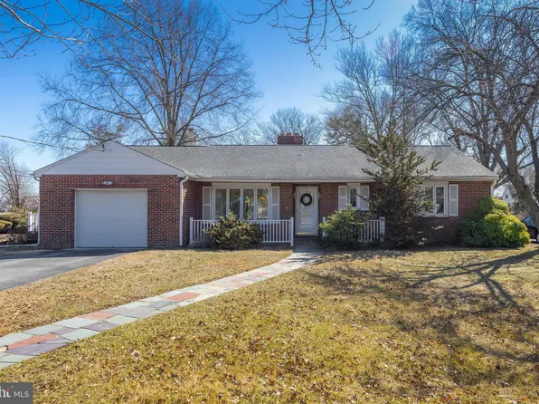 1 Kresswold Ln, Woodstown, NJ 08098