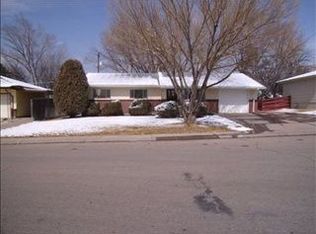 29 Glenmore Rd, Pueblo, CO 81001