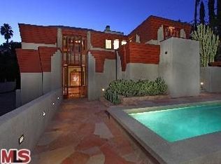 5423 Black Oak Dr, Los Angeles, CA 90068