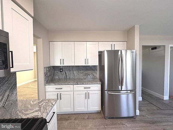 3rd image of 8 Framingham Rd