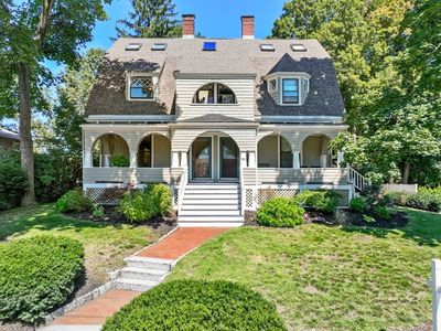 181 Cabot St #A, Newton, MA, 02458