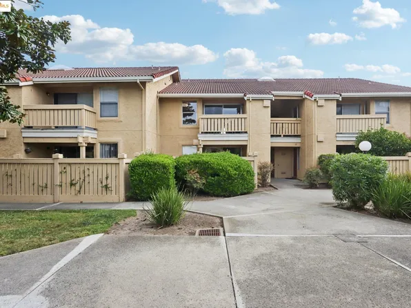 16 Las Moradas Cir, San Pablo, CA 94806