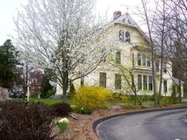 181 N Franklin St, Holbrook, MA 02343