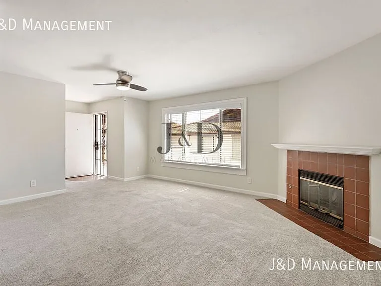 9829 Caspi Gardens Dr #4 — Photo 5