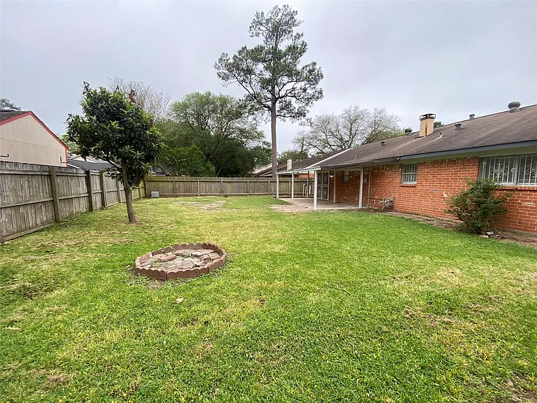 12730 Labelle Ln — Photo 13