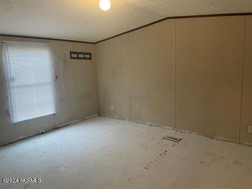 5th image of 230 Hibiscus Lane