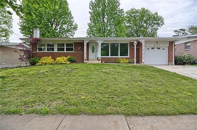 1st image of 1365 Wadsworth Dr