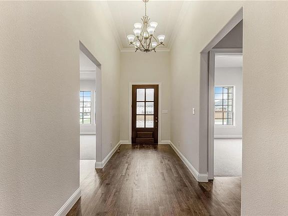 5th image of 1512 Verbena Ln