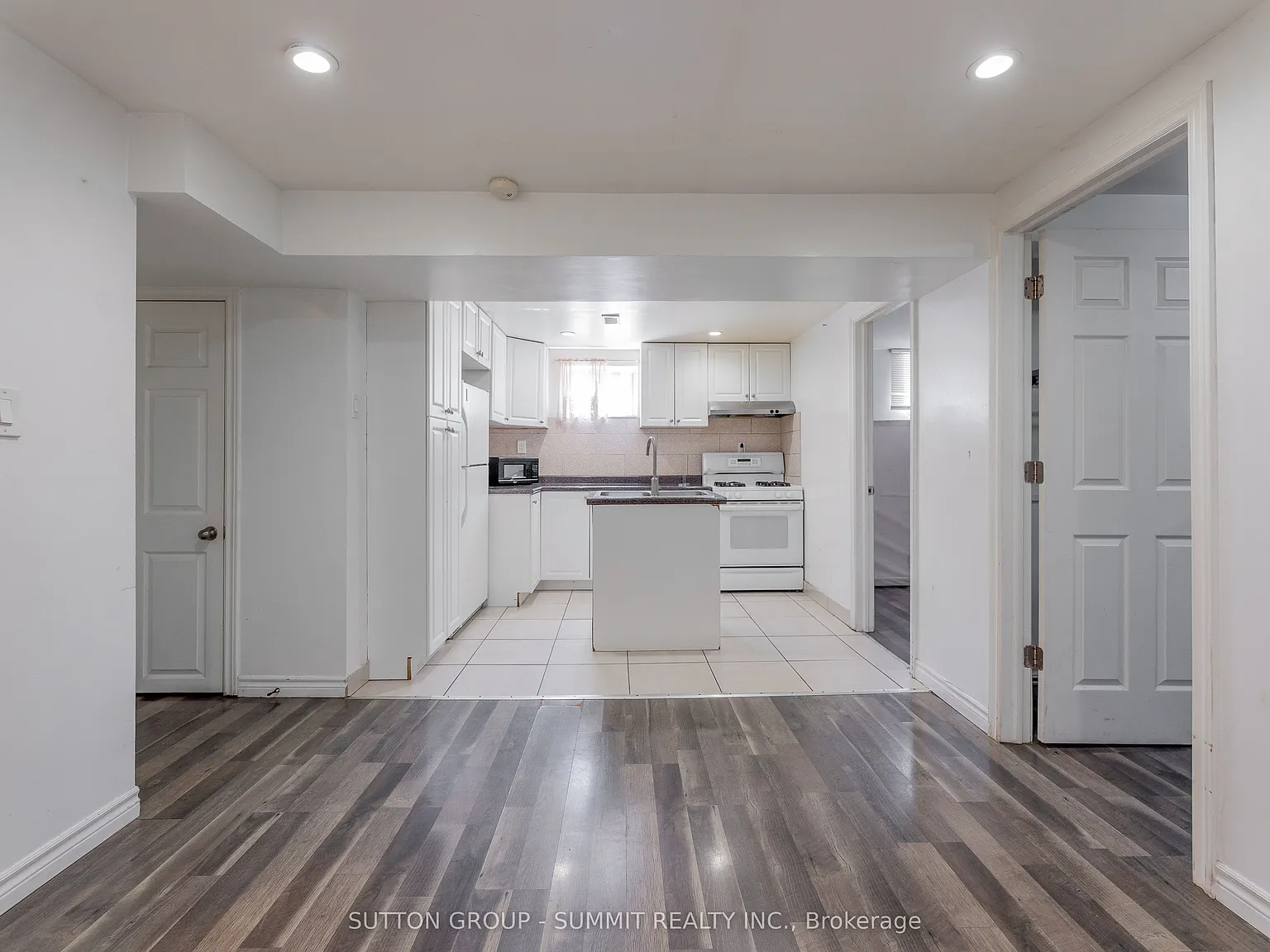 2 bed, $2,200 — Photo 4