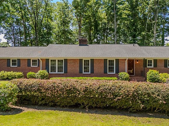 2nd image of 214 Spring Dr