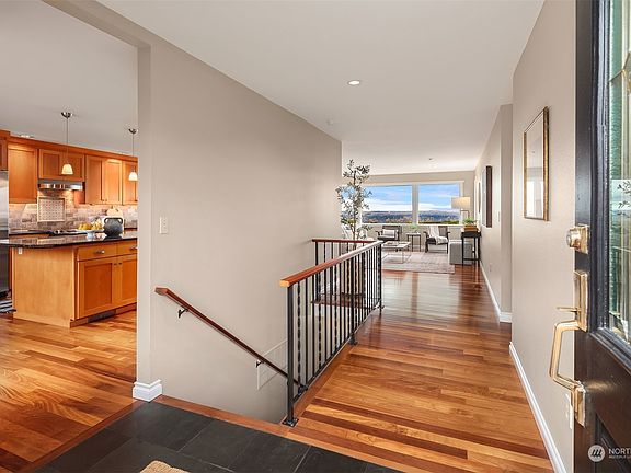 2nd image of 4483 141st Avenue SE