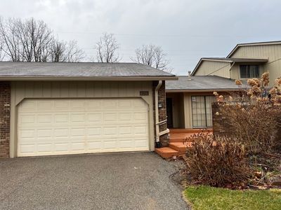 4356 Foxpointe Dr, West Bloomfield, MI, 48323