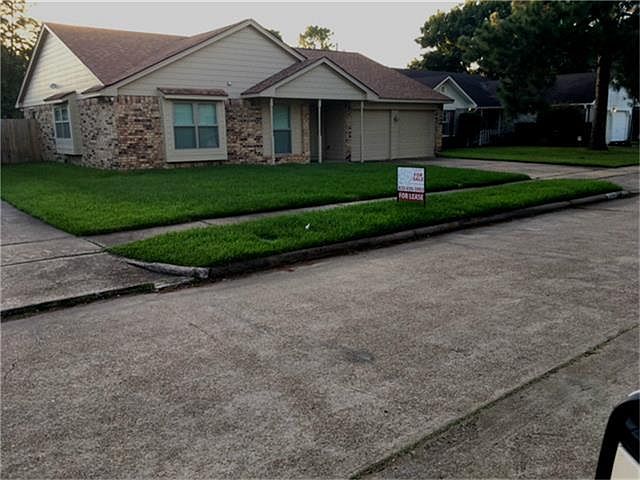1st image of 3227 Windmoor Dr