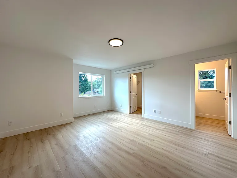3021 Harold Dr SE — Photo 14