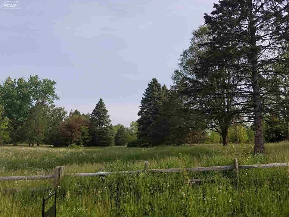 2nd image of 8525 Fenton Rd