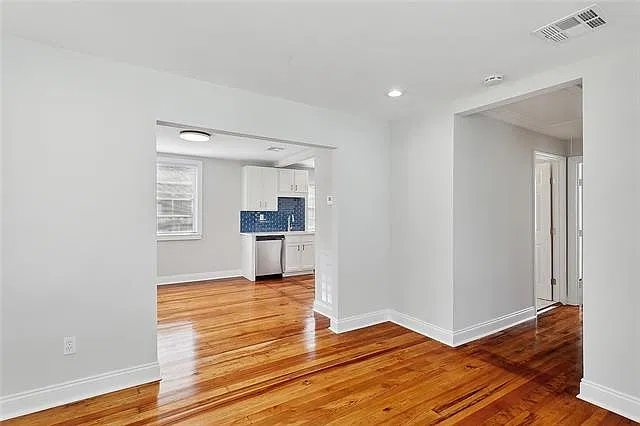 2 bed, 1.0 bath, 852 sqft, $2,200 — Photo 3