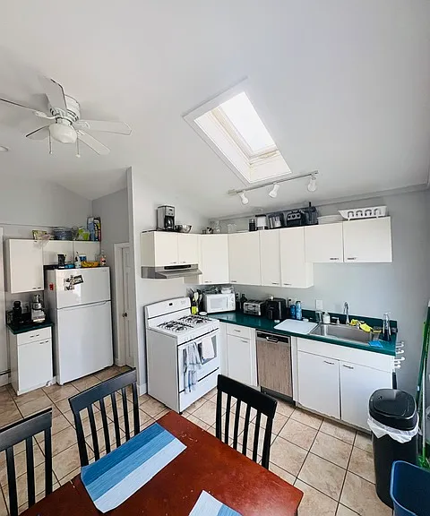 119 Auburn St #2 — Photo 2