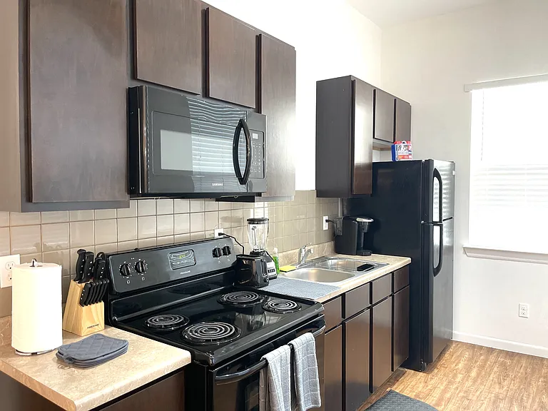 1515 W Houston Ave #6 — Photo 9