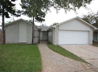 7003 Zapata Dr, Houston, TX 77083