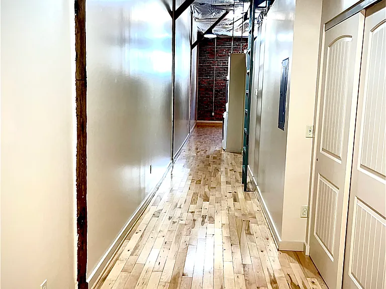 585 S Upper St — Photo 10