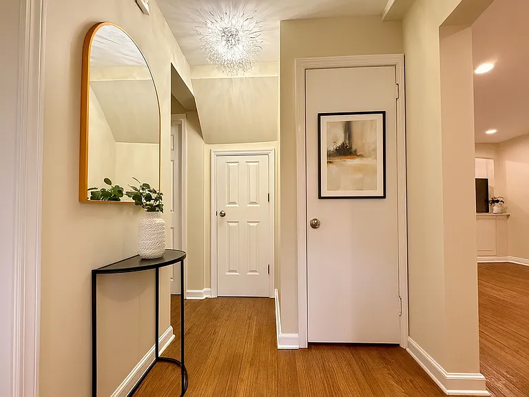 152 Maple Ave #2C — Photo 8