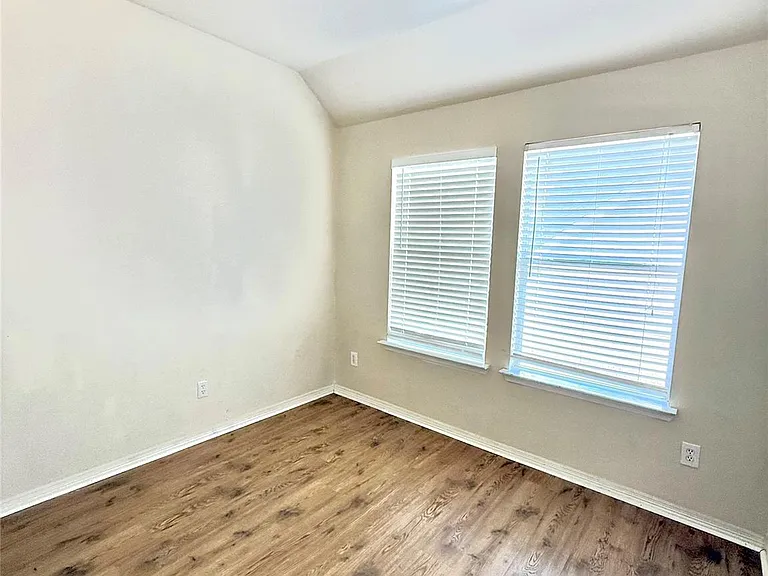 2207 Donrel Way — Photo 12