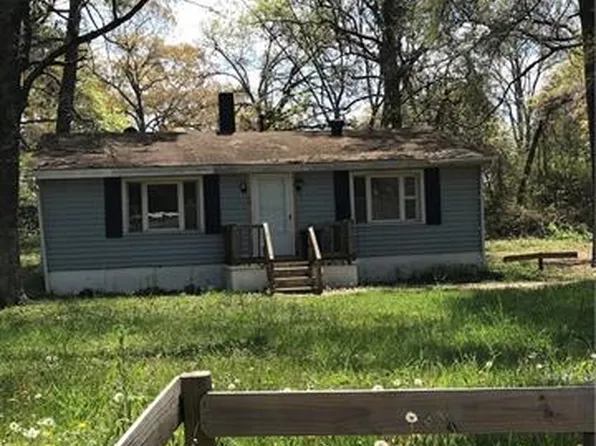 539 Dawn Cres, Charlotte, NC 28213