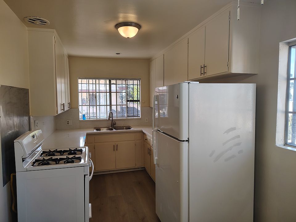 1st image of 11022 Crenshaw Blvd APT 4