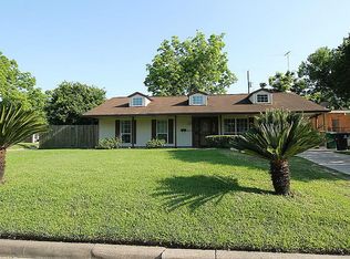 803 Lyngrove Dr, Houston, TX 77038