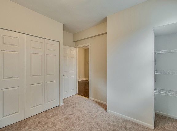 4th image of 2924 N Nagle Ave