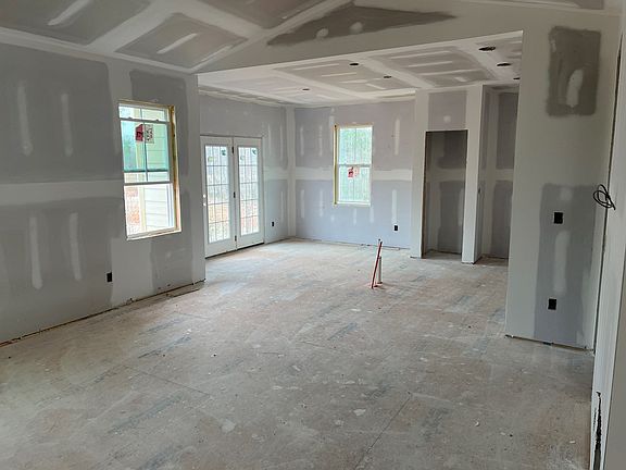 5th image of 119 Sandy Creek Ln