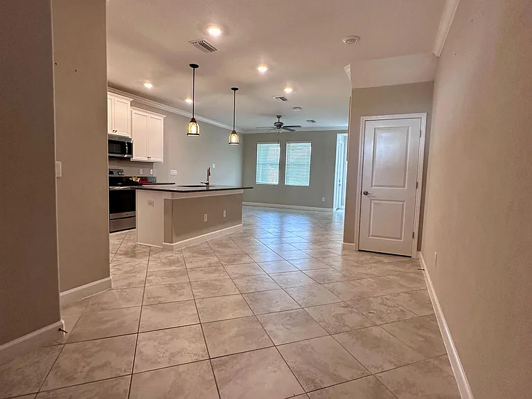 18705 Noble Caspian Dr — Photo 3