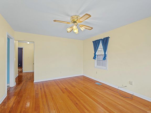 3rd image of 322 S 5th St