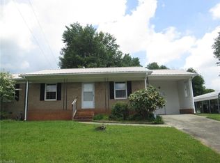 100 Markwood Ln, Lexington, NC 27295