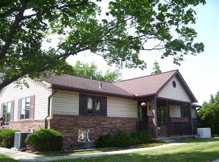 2232 London Bridge Dr UNIT 44, Rochester Hills, MI 48307