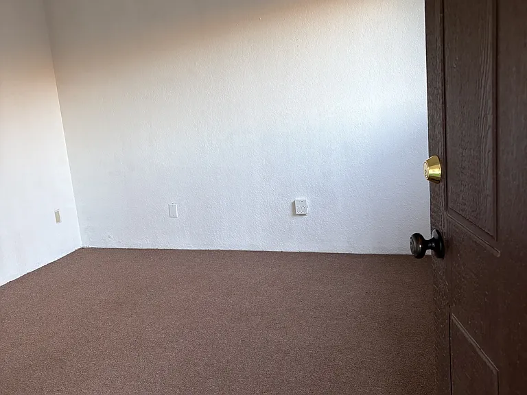 433 Avenida Garza #C — Photo 5